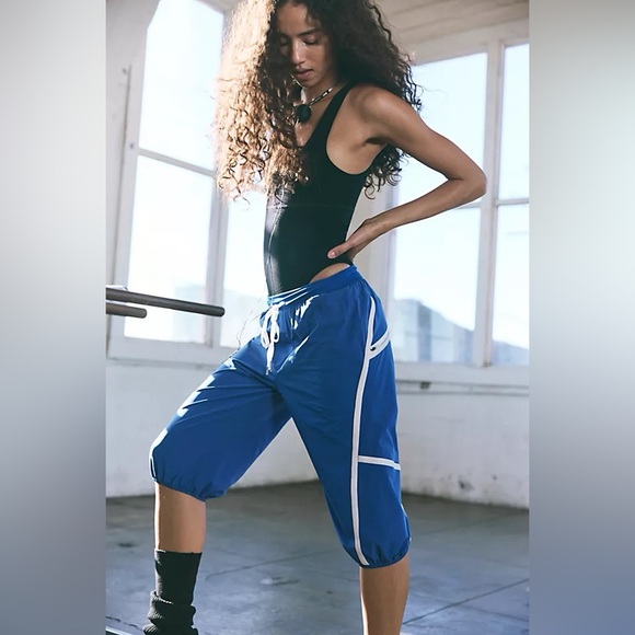 FP Movement by Free People Pants - NWT FP Movement No Fear Run Cropped Pants